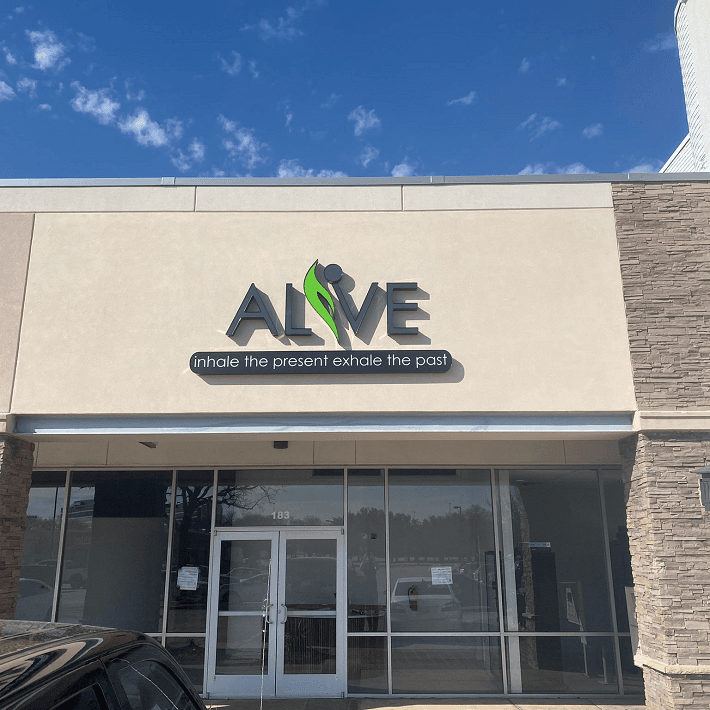ALIVE Yoga - Plano