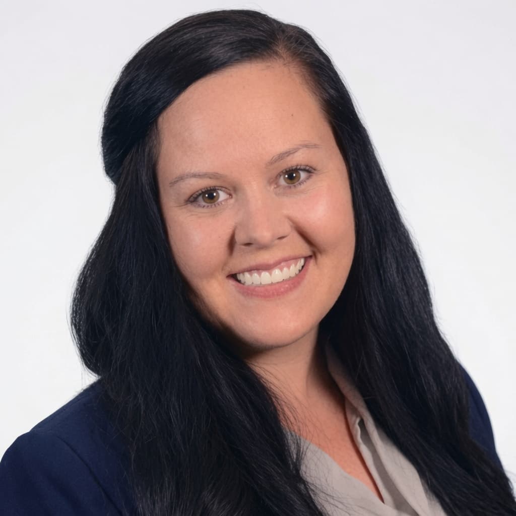 Chelsea Wade headshot